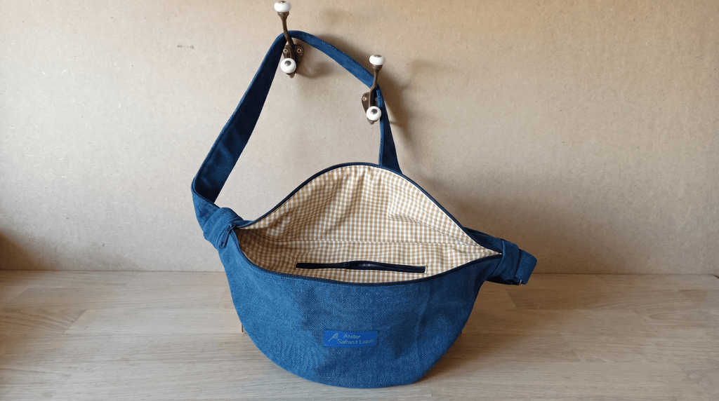 Banane XL velour aspect Jean - Atelier Safran & Lazuli